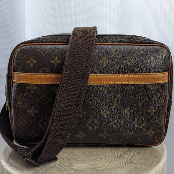 LOUIS VUITTON Monogram Reporter - Picture 2 of 10